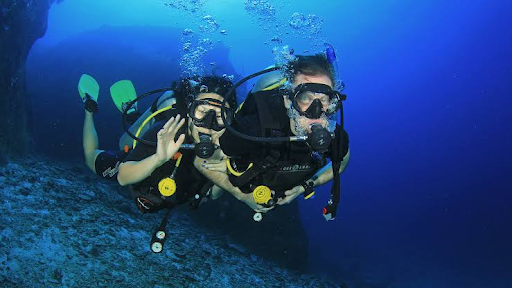 Sail Rock diving